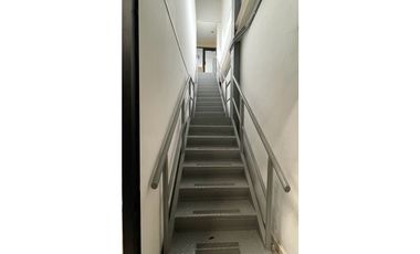 Se Vende Edificio en Tumba Muerto