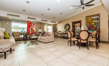 Se Vende Casa en Obarrio