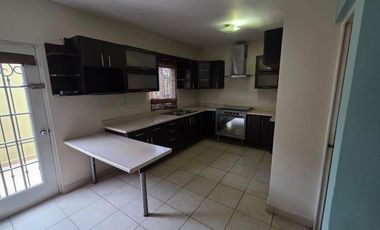 Hermosa casa en venta en Fraccionamiento Montecarlo