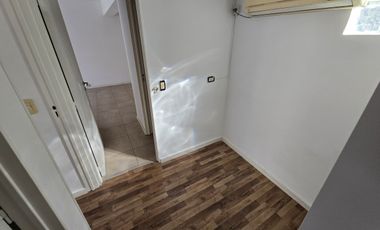 Venta Departamento 3 ambientes c/Patio en San Isidro