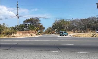 Se Vende Terreno de 4 Hectáreas en San Carlos
