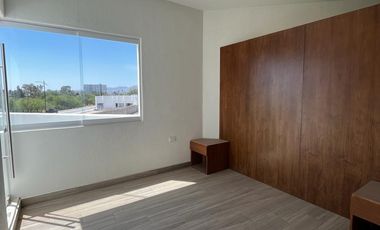 Casa - Fraccionamiento Los Calicantos