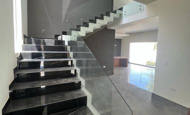 Casa - Fraccionamiento Los Calicantos