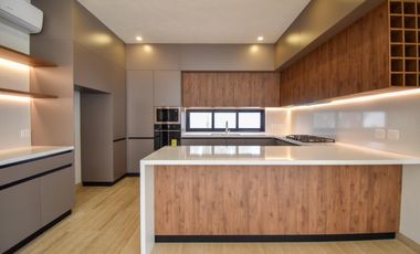 Casa en venta en Mérida en el Yucatán Country Club