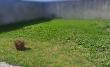 CASA EN 2 PLANTAS EN BARRIO LOPEZ DE GOMARA