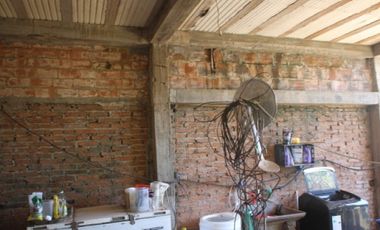 Vendo Casa con Local Comercial