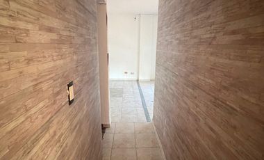 LANUS ESTE. DEPARTAMENTO DE 4 AMBIENTES EN UN SEPTIMO PISO.