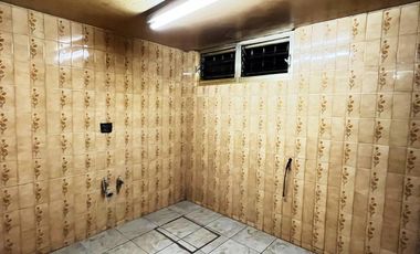 RENTA BODEGA / LOCAL COMERCIAL SOBRE LOPEZ MATEOS AL ORIENTE DE LA CIUDAD CI