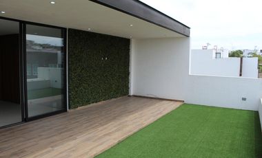 Casa en VENTA P. Colima Calle Comala L. de Angelópolis Cholula Puebla.