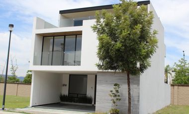 Casa en VENTA P. Colima Calle Comala L. de Angelópolis Cholula Puebla.