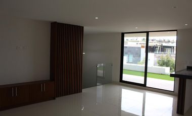 Casa en VENTA P. Colima Calle Comala L. de Angelópolis Cholula Puebla.