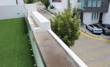 Casa en VENTA P. Colima Calle Comala L. de Angelópolis Cholula Puebla.