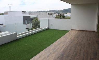 Casa en VENTA P. Colima Calle Comala L. de Angelópolis Cholula Puebla.