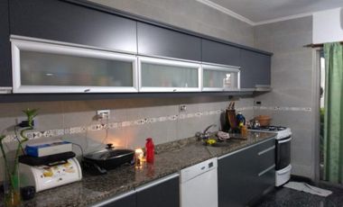 Vendo Casas en pleno centro civico a una cuadra de la peatonal!