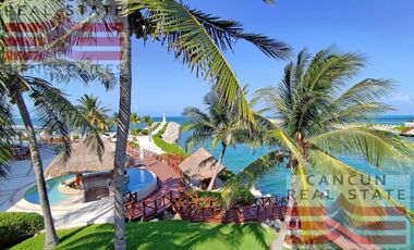 Casa en venta, 4 habitaciones en Residencial Puerto Cancún, de Lujo.