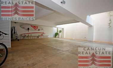 Casa en venta, 4 habitaciones en Residencial Puerto Cancún, de Lujo.