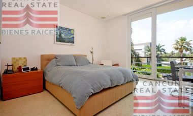 Casa en venta, 4 habitaciones en Residencial Puerto Cancún, de Lujo.