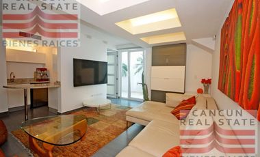 Casa en venta, 4 habitaciones en Residencial Puerto Cancún, de Lujo.