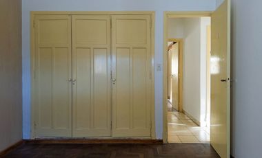 DOS PROPIEDADES EN UN LOTE . Chauvin