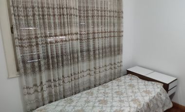 ALQUILER TEMPORAL - CASA AMERICANA DE 3 AMBIENTES CON GARAGE Y PATIO - MORON