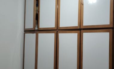 ALQUILER TEMPORAL - CASA AMERICANA DE 3 AMBIENTES CON GARAGE Y PATIO - MORON