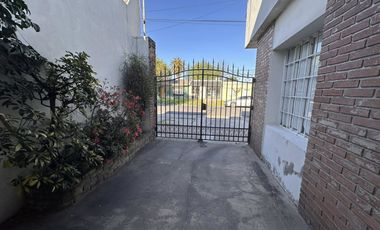 VENDO CASA 3 DORM . LOCAL COMERCIAL. GALPON