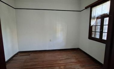 CHALET DE 5 AMBIENTES APTO USO PROFESIONAL