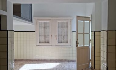 CHALET DE 5 AMBIENTES APTO USO PROFESIONAL