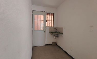 CASA EN VENTA FUENTES DE TUZAYUCA 2 NIVELES SUP 123.58 m2