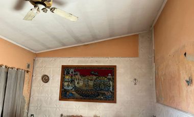 Vendo casa a reciclar zona Club Talleres