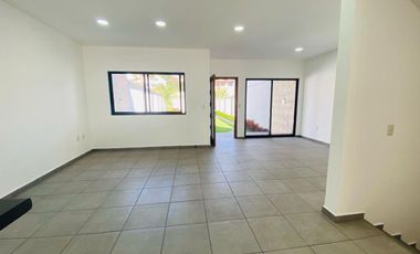 CASA EN FRACCIONAMIENTO BRISAS