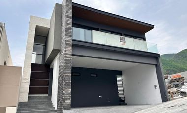 Casa en  Venta en Castaños del Vergel, Monterrey NL