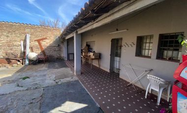 venta de propiedad con 3 casas