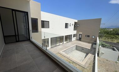 Casa en Venta en La Joya Residencial