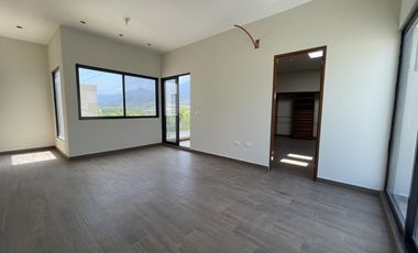 Casa en Venta en La Joya Residencial