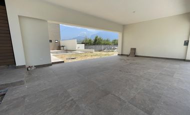 Casa en Venta en La Joya Residencial