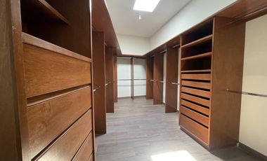 Casa en Venta en La Joya Residencial