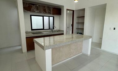 Casa de una planta con alberca en Conkal, Norte de Mérida.