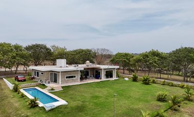 Casa en Pueblo Paso Del Toro