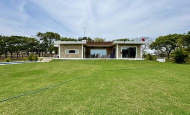 Casa en Pueblo Paso Del Toro