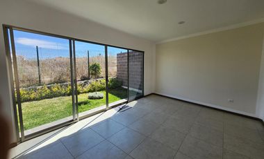 Casa en  Venta en Fraccionamiento privado con Casa Club