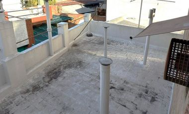 OPORTUNIDAD DE VENTA 2 CASAS JUNTAS EN BARRIO MARTIN CON COCHERA Y PILETA IDEAL 2 FAMILIAS o INSTITUCIONES