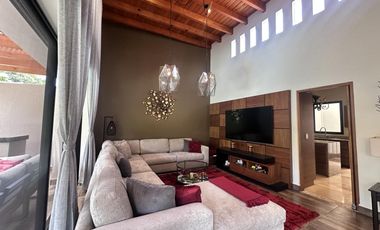 Casa en Fraccionamiento Rancho Cortes