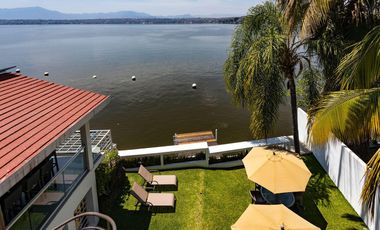 Casa en Pueblo Tequesquitengo