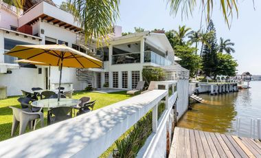 Casa en Pueblo Tequesquitengo