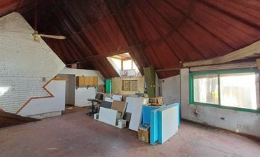 Lote con mejoras en Torcuato