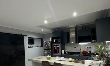 SE VENDE CASA LISTA PARA MUDARSE DENTRO DE BOULEVARES