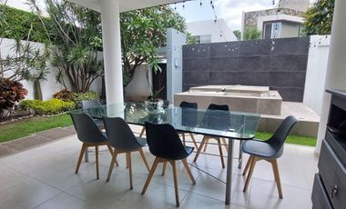 Casa en Fraccionamiento Rancho Cortes