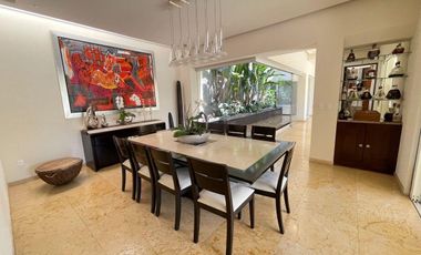 CASA EN VENTA EN LAS QUINTAS