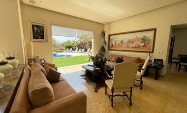 CASA EN VENTA EN LAS QUINTAS